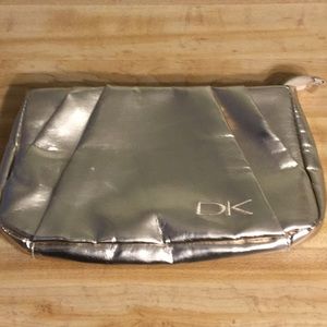 DONNA KARAN Makeup Bag